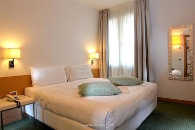 الیت هتل رزیدنس