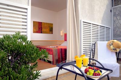 بست وسترن سیتی میلانو سنترو