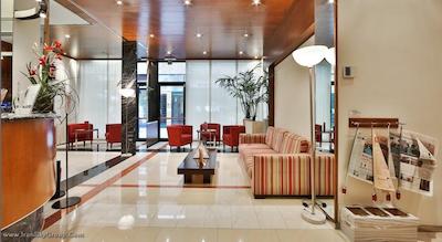 بست وسترن سیتی میلانو سنترو