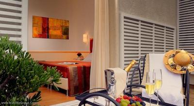 بست وسترن سیتی میلانو سنترو