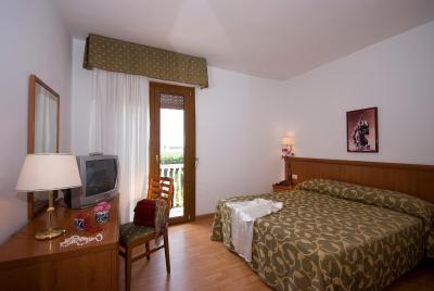 کیامپینو هتل