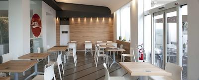 بست وسترن بولونیا