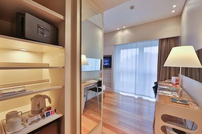 بست وسترن بولونیا