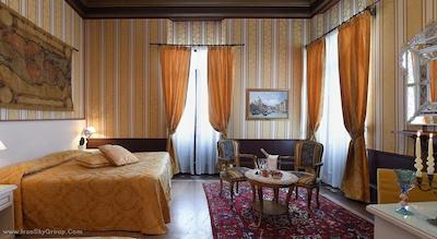 کورته دی گرسی