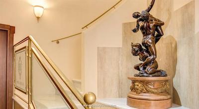 اورلیوس آرت گالری هتل