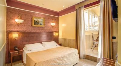 اورلیوس آرت گالری هتل