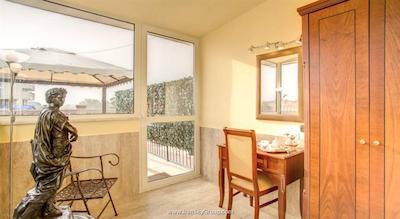 اورلیوس آرت گالری هتل