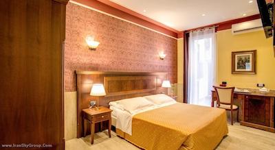 اورلیوس آرت گالری هتل