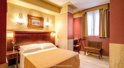 اورلیوس آرت گالری هتل