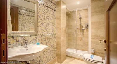 اورلیوس آرت گالری هتل