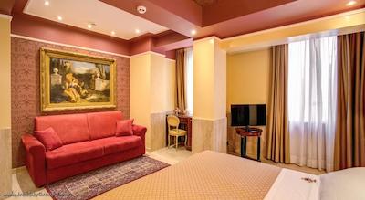 اورلیوس آرت گالری هتل