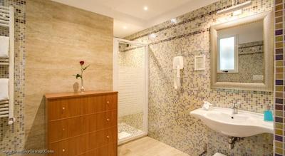 اورلیوس آرت گالری هتل