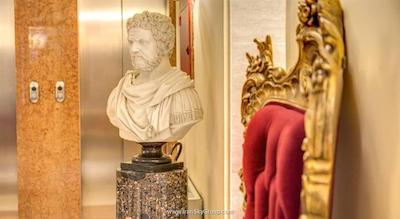 اورلیوس آرت گالری هتل