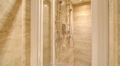 اورلیوس آرت گالری هتل