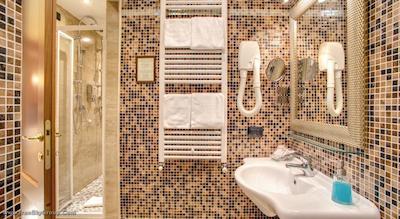 اورلیوس آرت گالری هتل