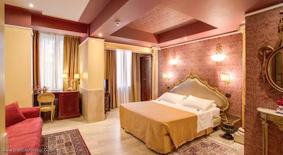 اورلیوس آرت گالری هتل