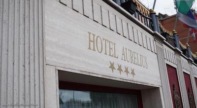 اورلیوس آرت گالری هتل