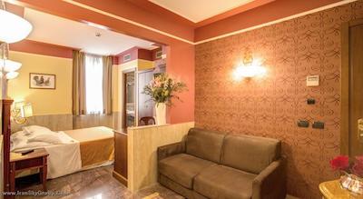 اورلیوس آرت گالری هتل