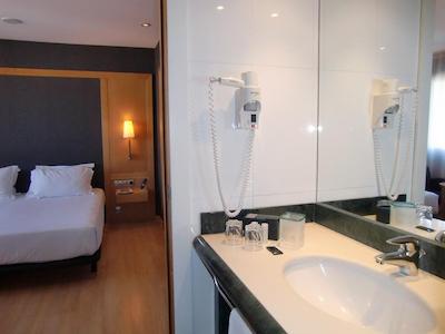 بارسلونا یونیورسال