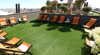 بارسلونا یونیورسال