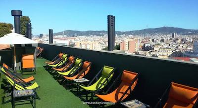 بارسلونا یونیورسال