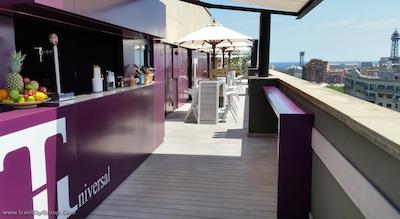 بارسلونا یونیورسال