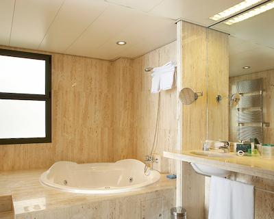 بارسلونا یونیورسال