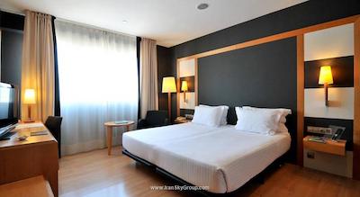 بارسلونا یونیورسال