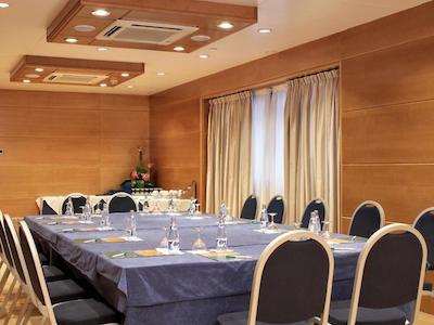 بارسلونا یونیورسال