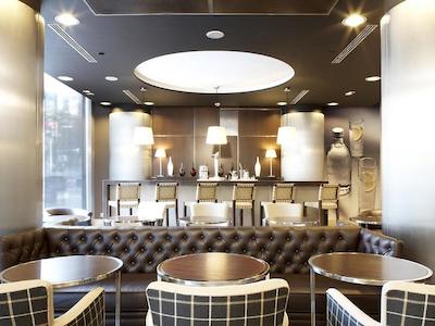 بارسلونا یونیورسال