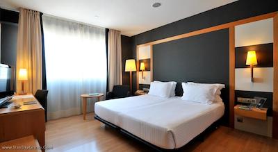 بارسلونا یونیورسال