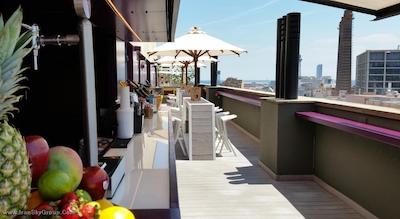 بارسلونا یونیورسال