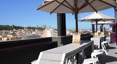 بارسلونا یونیورسال