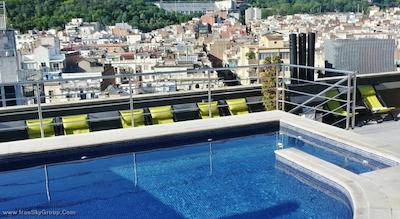 بارسلونا یونیورسال