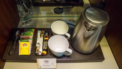 مگا رزیدنس اند هتل نیشان تاشی