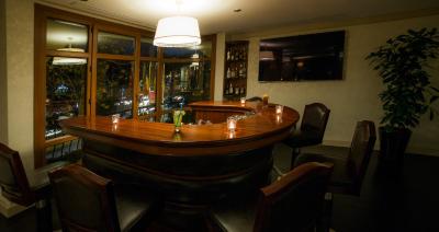 مگا رزیدنس اند هتل نیشان تاشی