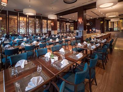 تایتانیک بیزینس کارتال