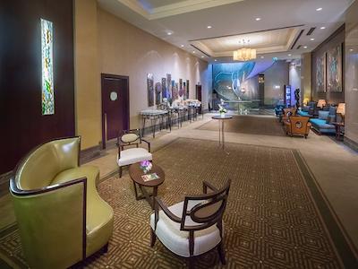 تایتانیک بیزینس کارتال