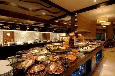 تایتانیک بیزینس کارتال