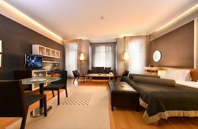 آنسن سوئیتس