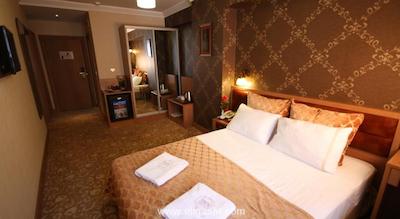 کیو-این اولد سیتی