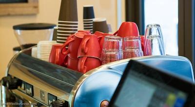 مترو هتل آن پیت