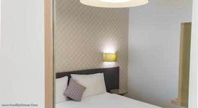 مترو هتل آن پیت