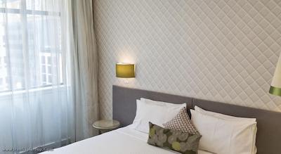 مترو هتل آن پیت