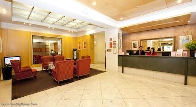 مترو هتل آن پیت