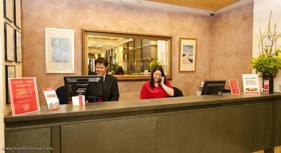 مترو هتل آن پیت