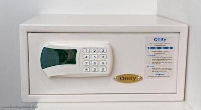 مترو هتل آن پیت