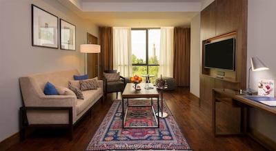 رادیسون بلو هتل ایروان