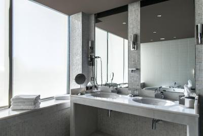 شرایتون باکو ایرپورت