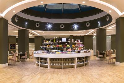 شرایتون باکو ایرپورت